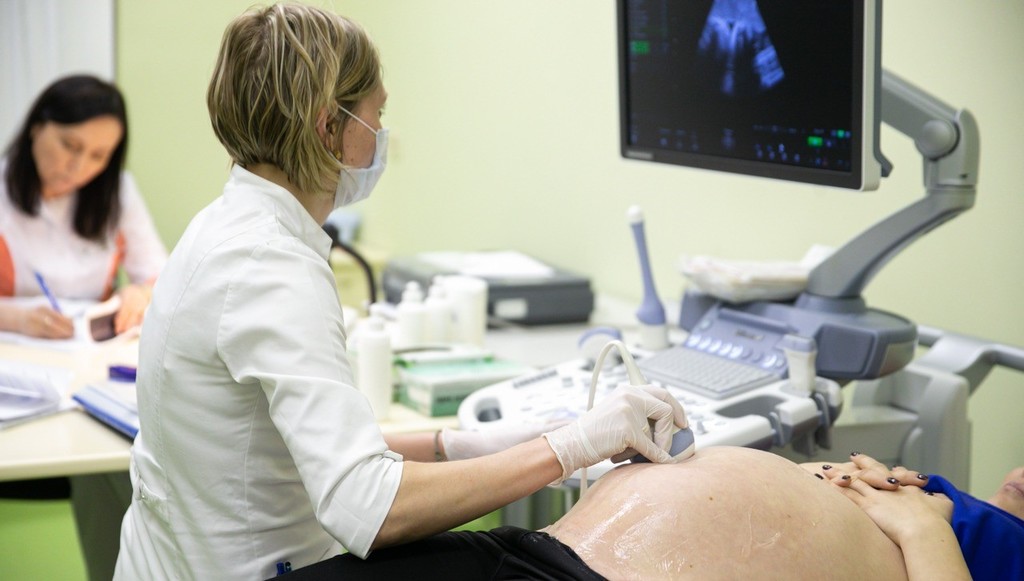 Свердловская область первой в России автоматизировала процесс выявления случаев среди беременных с подозрением на COVID-19